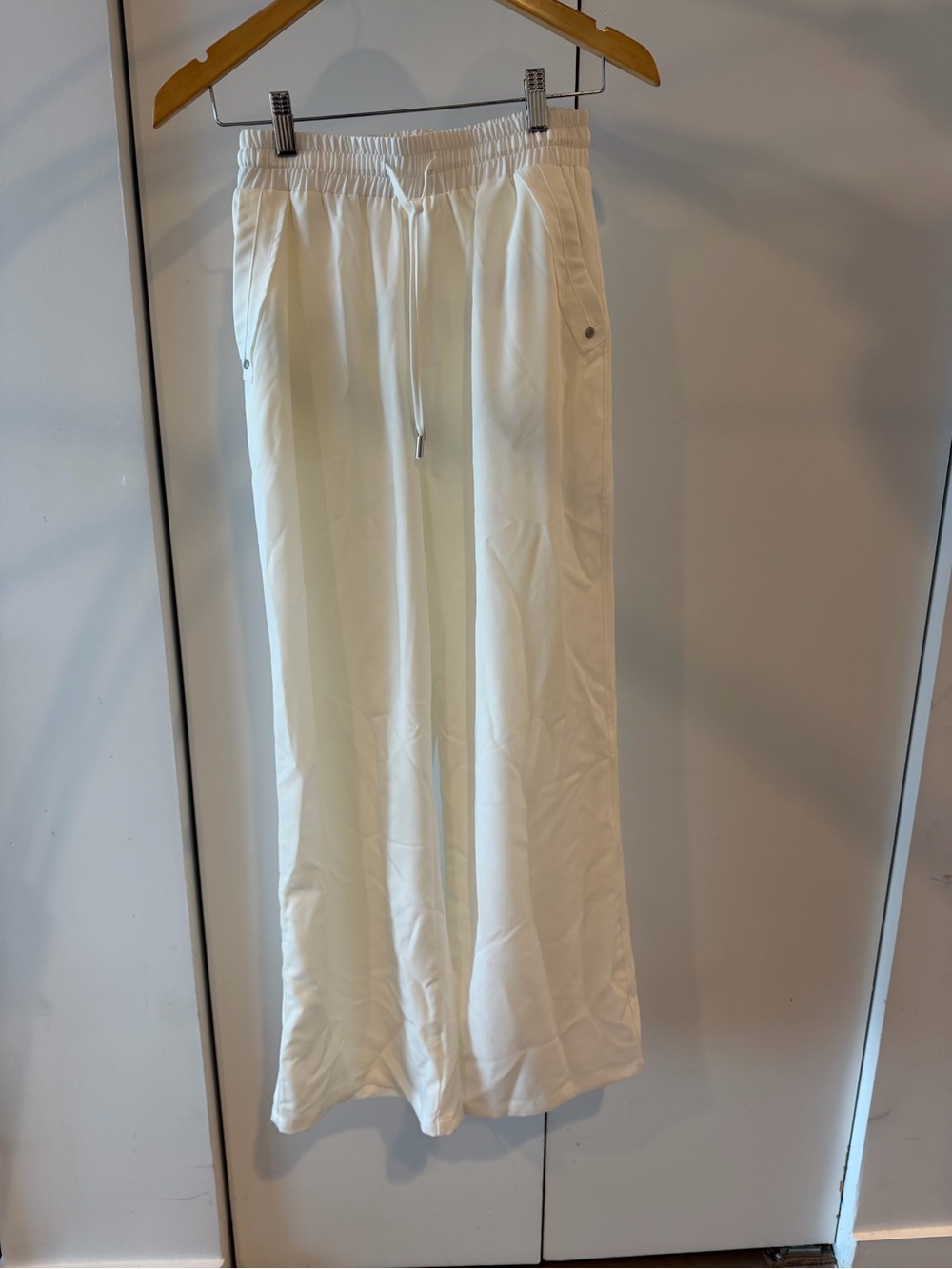 MacyMccoy White Pants - Medium
